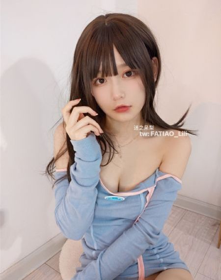 欧美第一页人与动物_高清完整视频观看