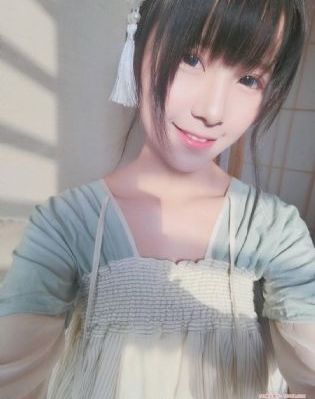 日韩精品最新在线真实伦乱_超清免费观看视频